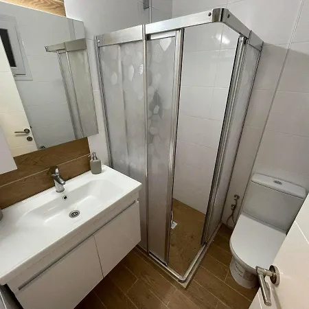 Apartment Apartment *